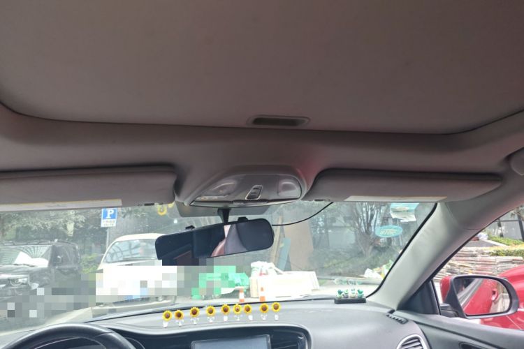 Used Fiat Viaggio 2015 1.4T Automatic Jingxiang Edition Headliner