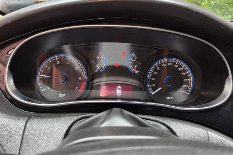 Used Fiat Viaggio 2015 1.4T Manual Enjoyment Edition Instrument Cluster