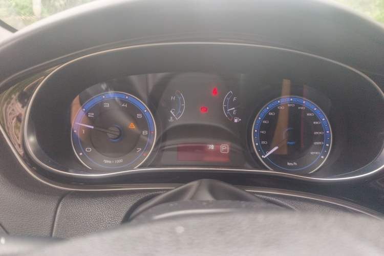 Used Fiat Viaggio 2015 1.4T Automatic Enjoyment Edition Instrument Cluster