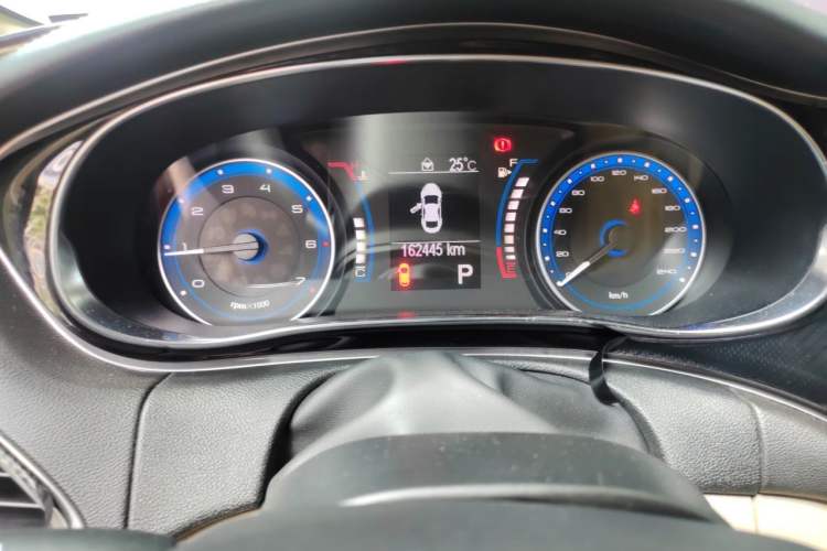 Used Fiat Viaggio 2015 1.4T Automatic Smart Edition Instrument Cluster