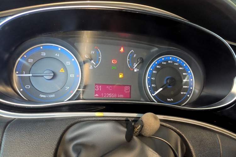 Used Fiat Viaggio 2015 1.4T Automatic Enjoyment Edition Instrument Cluster