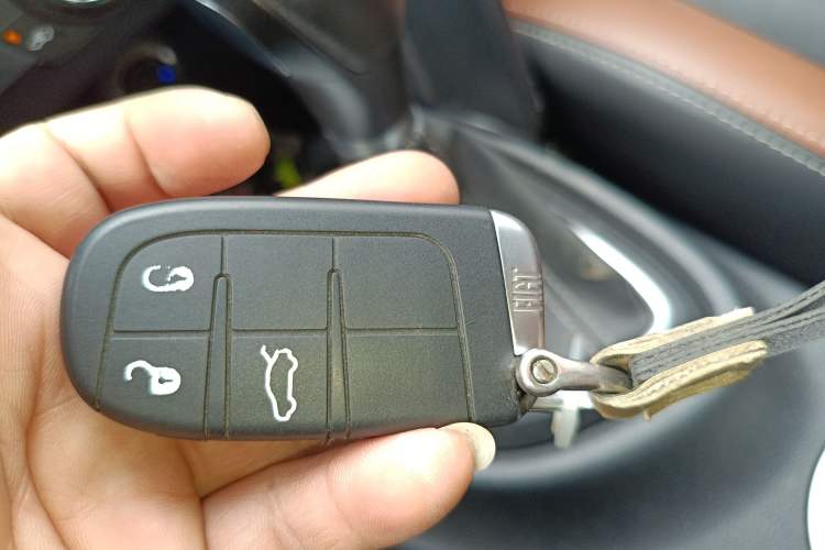 Used Fiat Viaggio 2015 1.4T Automatic Jingxiang Edition Interior 1