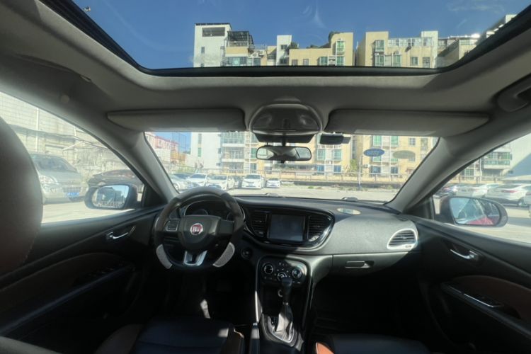 Used Fiat Viaggio 2015 1.4T Automatic Jingxiang Edition Interior 1