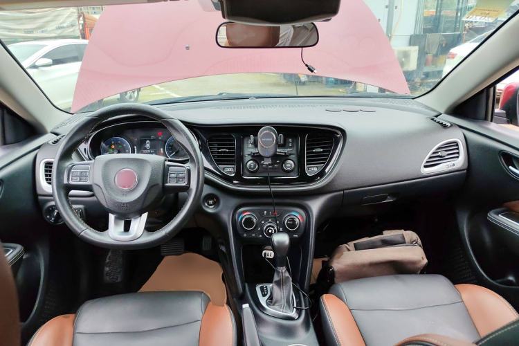 Used Fiat Viaggio 2015 1.4T Automatic Jingxiang Edition Interior 2
