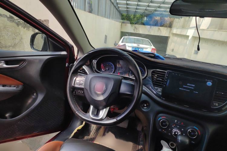 Used Fiat Viaggio 2015 1.4T Automatic Jingxiang Edition Interior 2