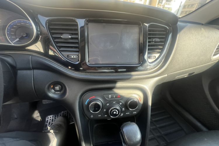 Used Fiat Viaggio 2015 1.4T Automatic Jingxiang Edition Interior 3