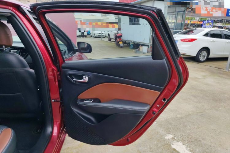 Used Fiat Viaggio 2015 1.4T Automatic Jingxiang Edition Interior 6