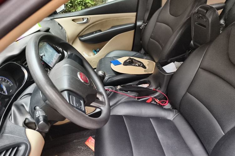 Used Fiat Viaggio 2015 1.4T Manual Enjoyment Edition Left Front Seat