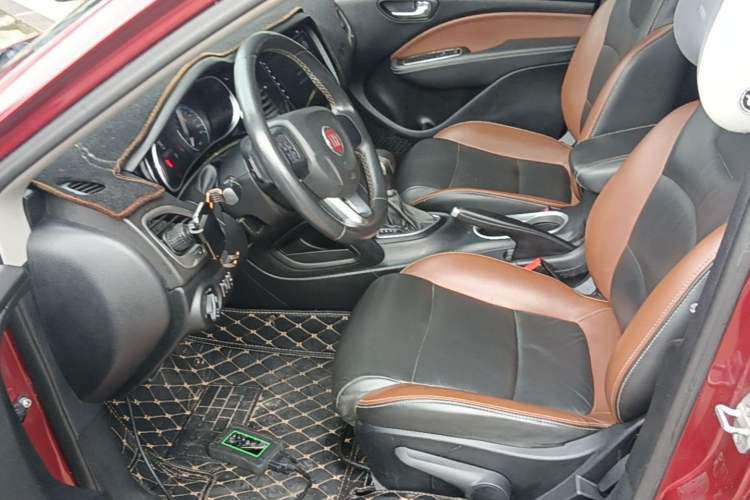 Used Fiat Viaggio 2015 1.4T Automatic Jingxiang Edition Left Front Seat