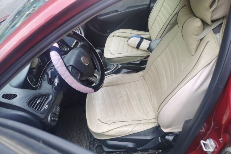 Used Fiat Viaggio 2015 1.4T Automatic Enjoyment Edition Left Front Seat