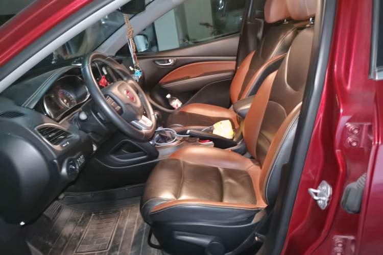 Used Fiat Viaggio 2015 1.4T Automatic Jingxiang Edition Left Front Seat