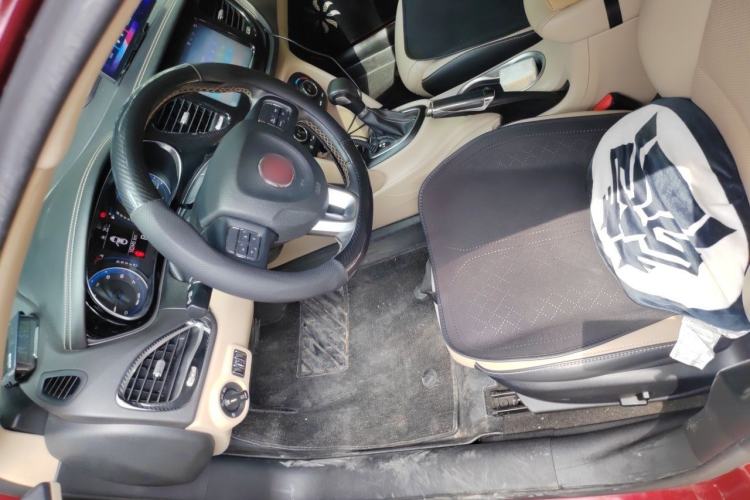 Used Fiat Viaggio 2015 1.4T Automatic Smart Edition Left Front Seat