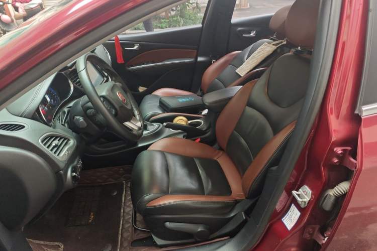 Used Fiat Viaggio 2015 1.4T Automatic Jingxiang Edition Left Front Seat