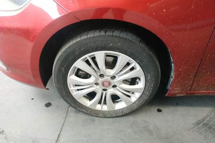 Used Fiat Viaggio 2015 1.4T Manual Jingxiang Edition Left Front Wheel Hub