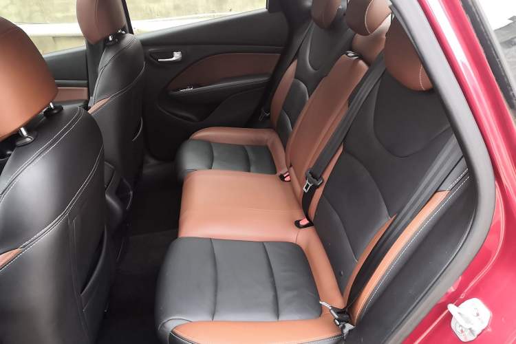 Used Fiat Viaggio 2015 1.4T Automatic Jingxiang Edition Left Rear Seat