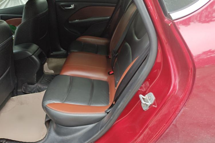 Used Fiat Viaggio 2015 1.4T Automatic Jingxiang Edition Left Rear Seat