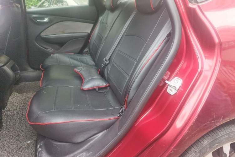 Used Fiat Viaggio 2015 1.4T Automatic Enjoyment Edition Left Rear Seat