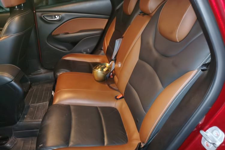 Used Fiat Viaggio 2015 1.4T Automatic Jingxiang Edition Left Rear Seat