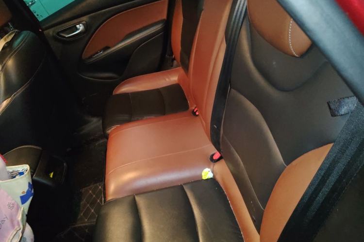 Used Fiat Viaggio 2015 1.4T Automatic Jingxiang Edition Left Rear Seat