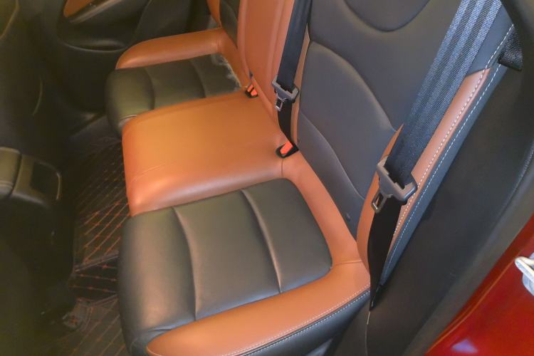 Used Fiat Viaggio 2015 1.4T Automatic Jingxiang Edition Left Rear Seat