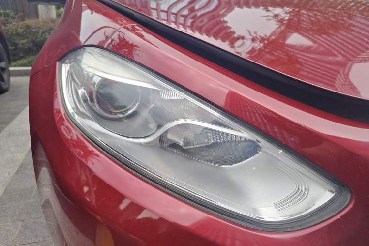 Used Fiat Viaggio 2015 1.4T Automatic Jingxiang Edition Right Front Headlight