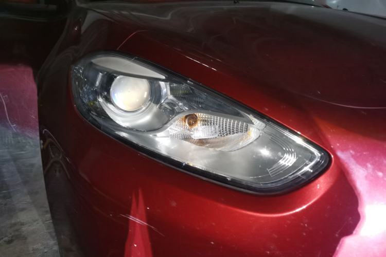Used Fiat Viaggio 2015 1.4T Automatic Jingxiang Edition Right Front Headlight