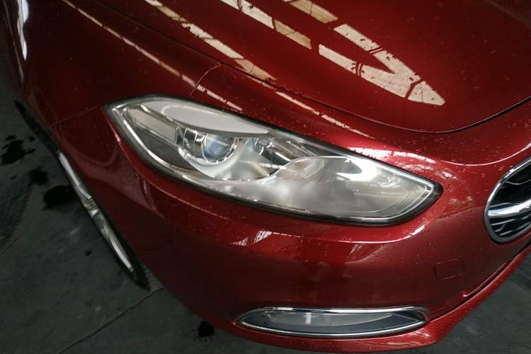 Used Fiat Viaggio 2015 1.4T Manual Jingxiang Edition Right Front Headlight
