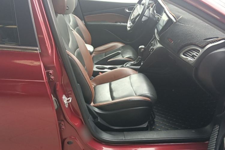 Used Fiat Viaggio 2015 1.4T Automatic Jingxiang Edition Right Front Seat