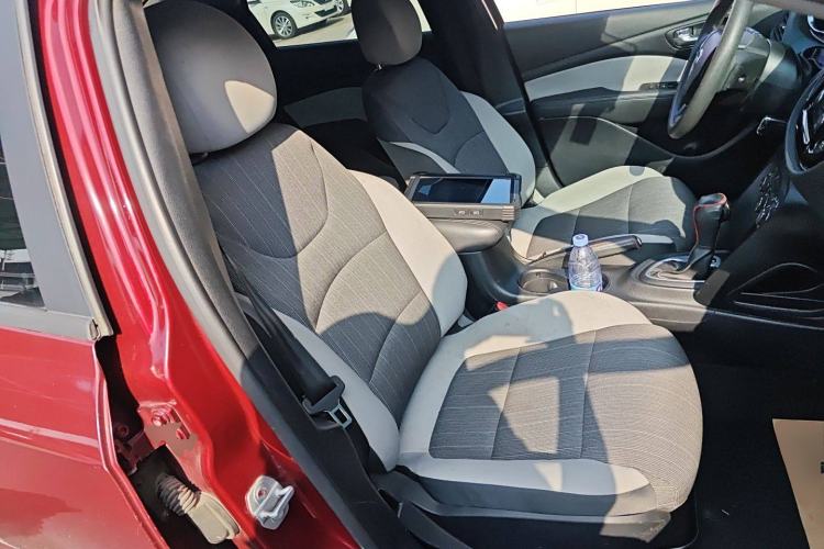 Used Fiat Viaggio 2015 1.4T Automatic Enjoyment Edition Right Front Seat