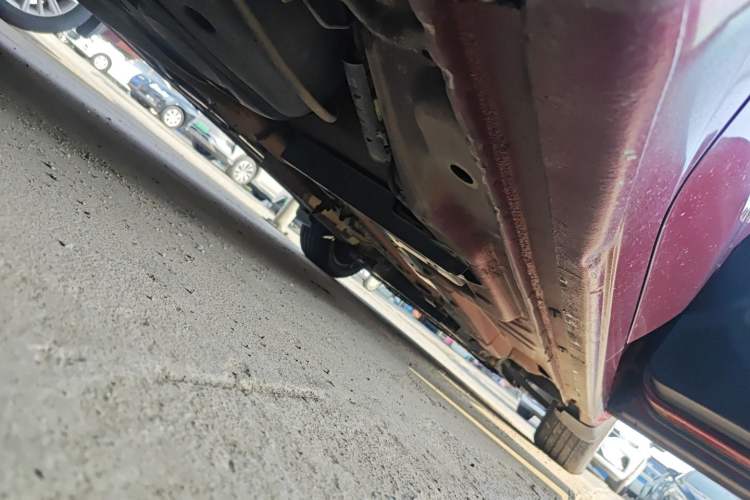 Used Fiat Viaggio 2015 1.4T Automatic Enjoyment Edition Right Side Sill