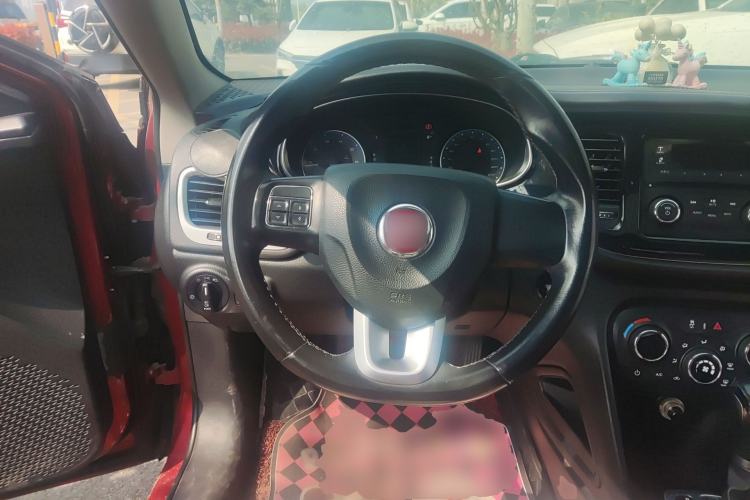 Used Fiat Viaggio 2015 1.4T Automatic Jingxiang Edition Steering Wheel