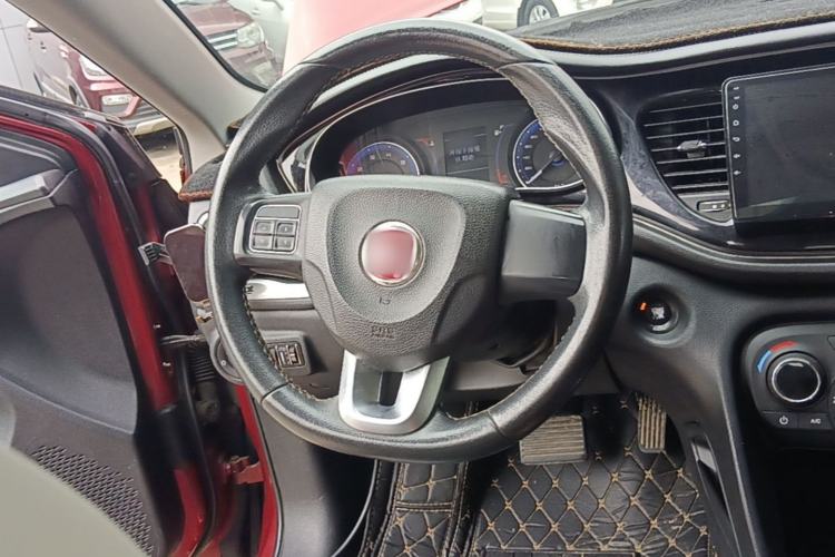 Used Fiat Viaggio 2015 1.4T Automatic Jingxiang Edition Steering Wheel
