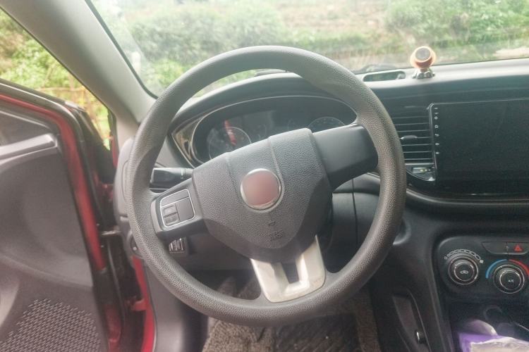 Used Fiat Viaggio 2015 1.4T Automatic Enjoyment Edition Steering Wheel