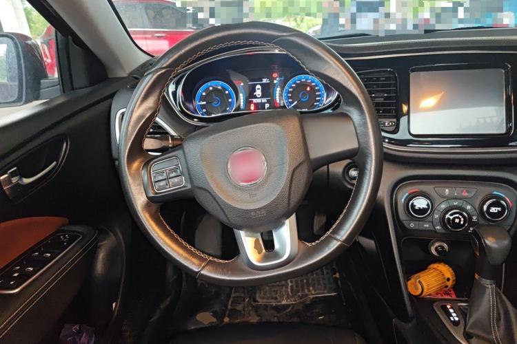 Used Fiat Viaggio 2015 1.4T Automatic Jingxiang Edition Steering Wheel