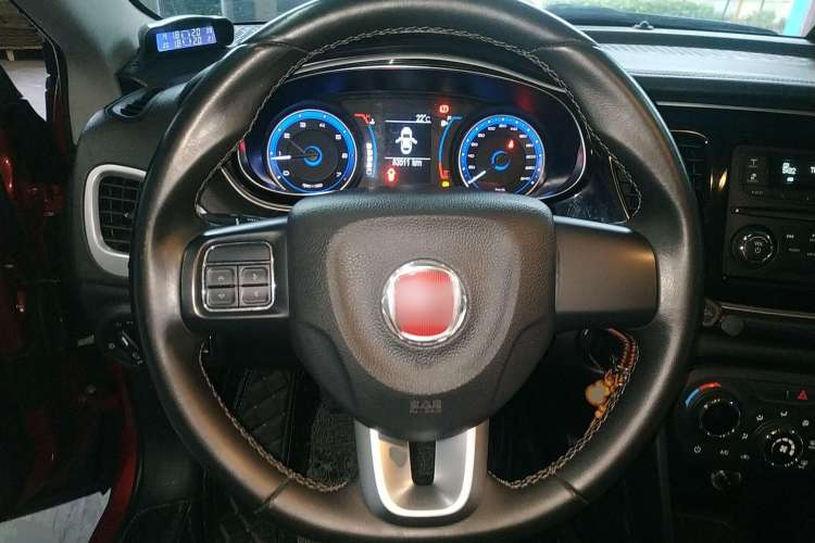 Used Fiat Viaggio 2015 1.4T Manual Jingxiang Edition Steering Wheel