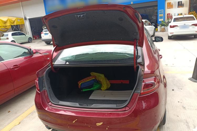 Used Fiat Viaggio 2015 1.4T Automatic Jingxiang Edition Trunk