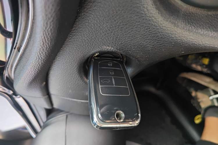 Used Fiat Viaggio 2015 1.4T Automatic Enjoyment Edition Vehicle Key