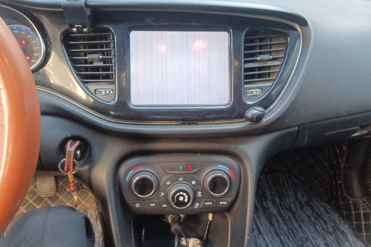 Used Fiat Viaggio 2015 1.4T Manual Jingxiang Edition Audio And AC Panel