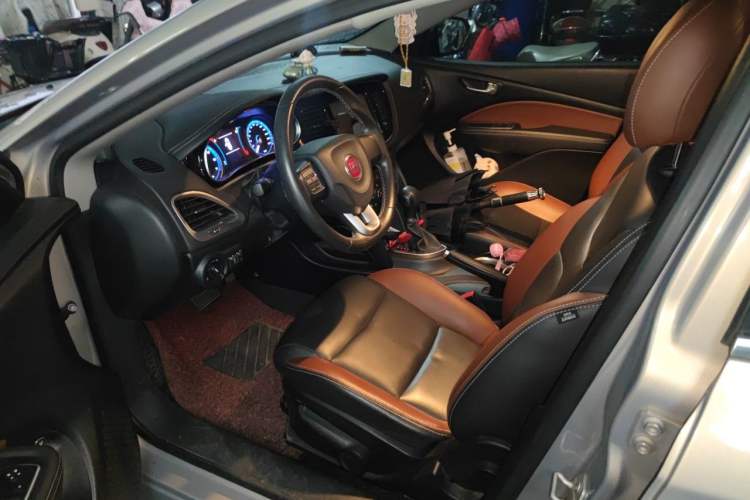 Used Fiat Viaggio 2015 1.4T Automatic Jingxiang Edition Driver Seat
