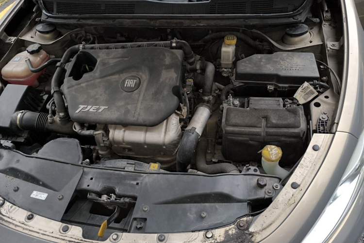 Used Fiat Viaggio 2015 1.4T Automatic Enjoyment Edition Engine Bay Left