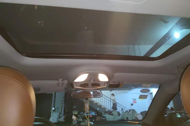 Used Fiat Viaggio 2015 1.4T Automatic Jingxiang Edition Headliner