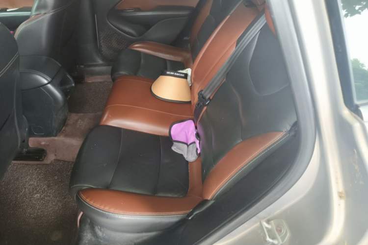 Used Fiat Viaggio 2015 1.4T Automatic Jingxiang Edition Left Rear Seat