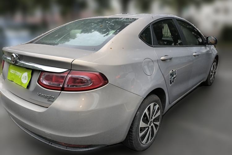 Used Fiat Viaggio 2015 1.4T Automatic Enjoyment Edition Rear Right 45 Deg