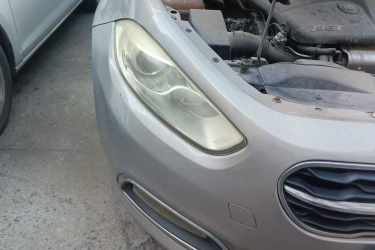Used Fiat Viaggio 2015 1.4T Manual Jingxiang Edition Right Front Headlight