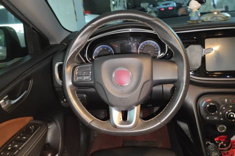 Used Fiat Viaggio 2015 1.4T Automatic Jingxiang Edition Steering Wheel