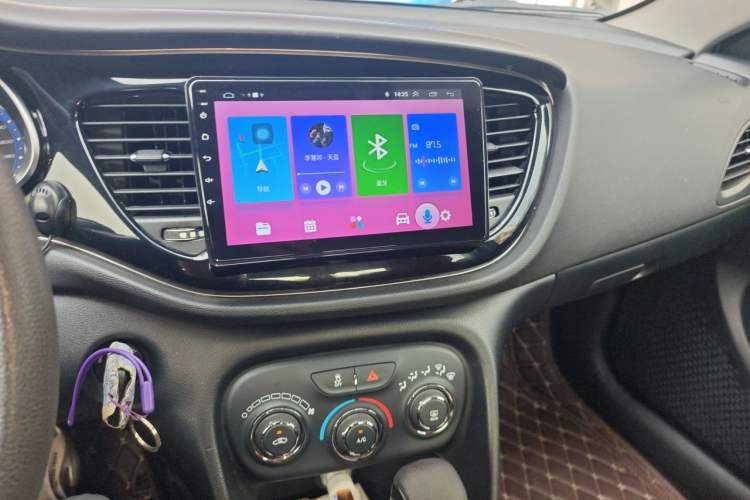 Used Fiat Viaggio 2015 1.4T Automatic Enjoyment Edition Audio And AC Panel