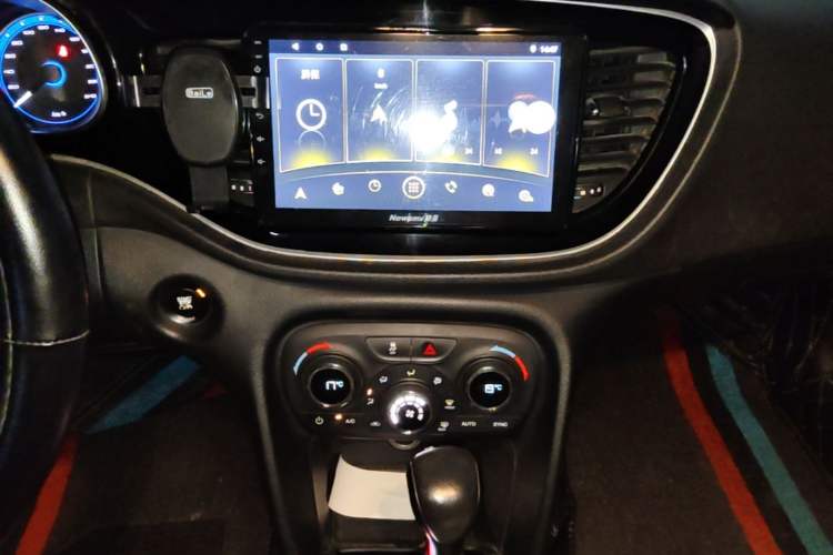 Used Fiat Viaggio 2015 1.4T Automatic Jingxiang Edition Audio And AC Panel