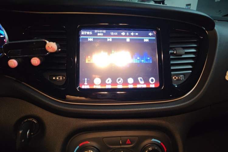 Used Fiat Viaggio 2015 1.4T Manual Jingxiang Edition Audio And AC Panel