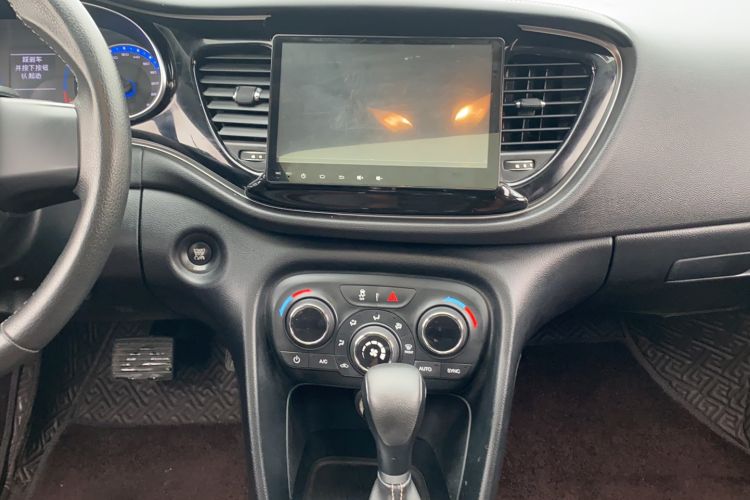 Used Fiat Viaggio 2015 1.4T Automatic Jingxiang Edition Audio And AC Panel