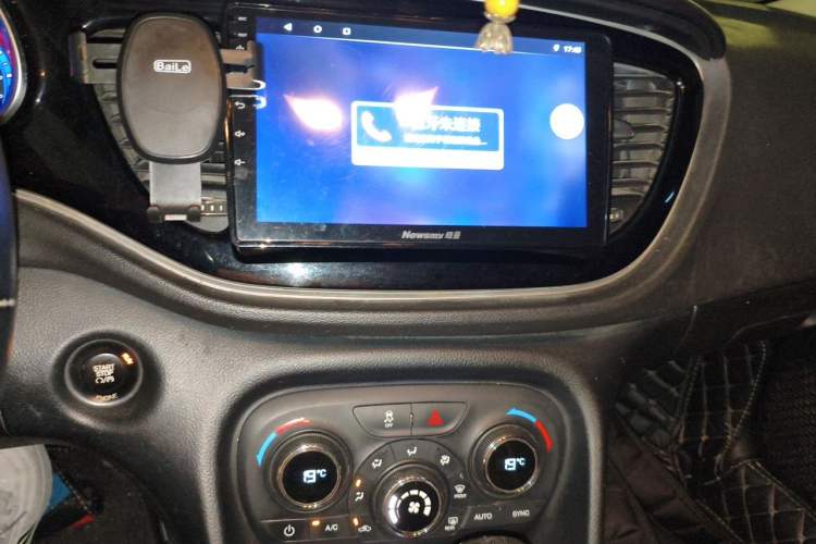Used Fiat Viaggio 2015 1.4T Automatic Jingxiang Edition Audio And AC Panel